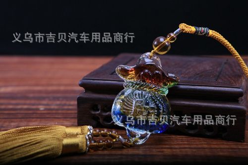 福财布袋车挂 一路平安，福财相伴的汽车装饰首选